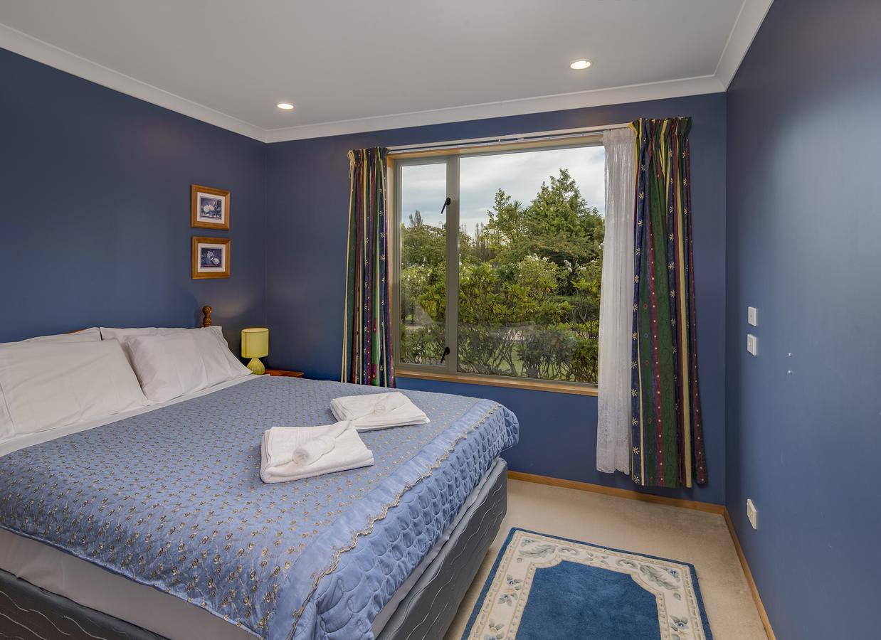 Shamrock Garden B&B Airport Christchurch Exterior photo